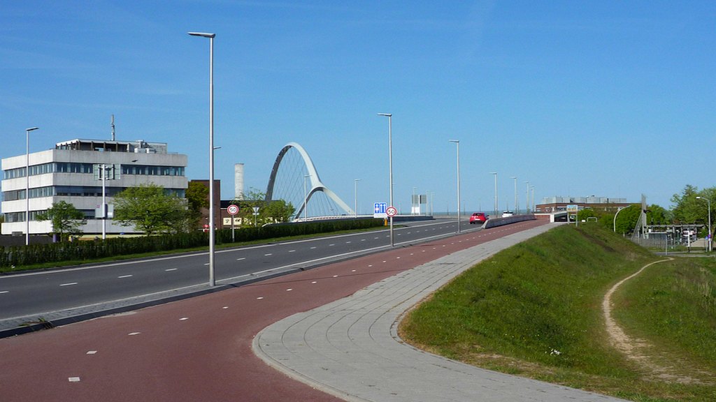 4.1 Brug rivierbrug - Oversteek - Nijmegen