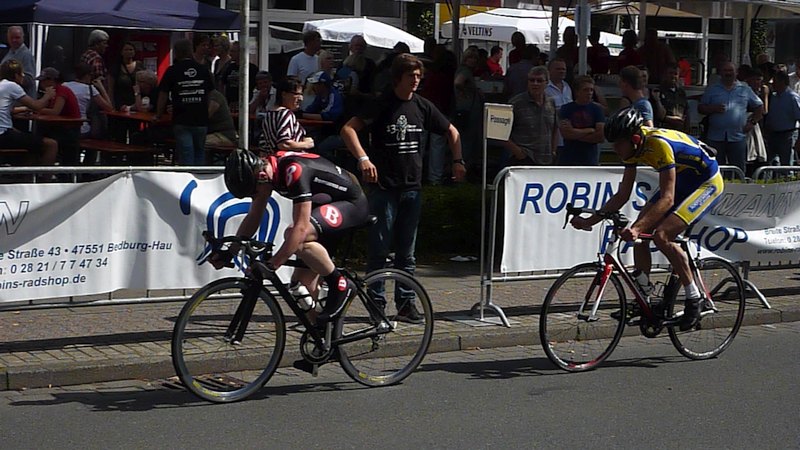 Rund ums Tönnissen Center 2011 - Kleve