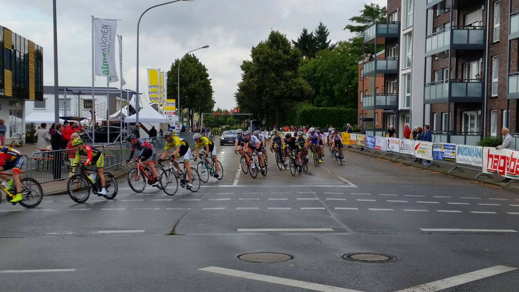 Rund ums Tönnissen Center, bron:  Leonie