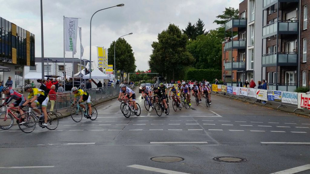 Rund ums Tönnissen Center, bron:  Leonie